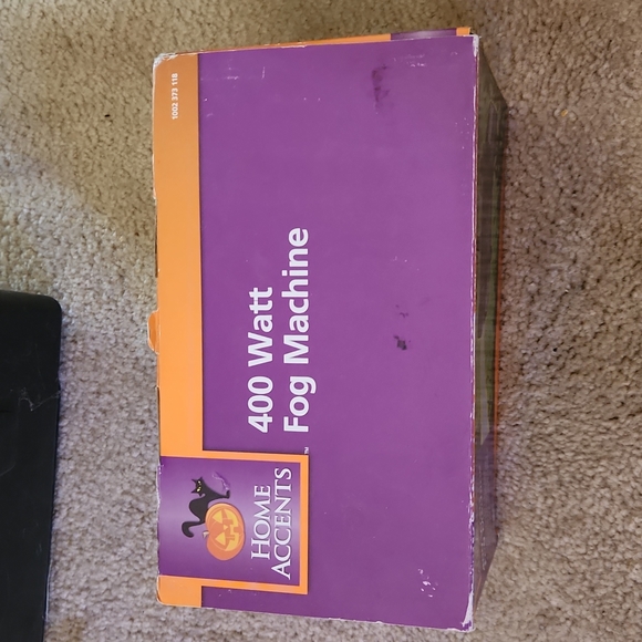 BNIB HOME ACCENTS HALLOWEEN FOG MACHINE - Picture 3 of 6